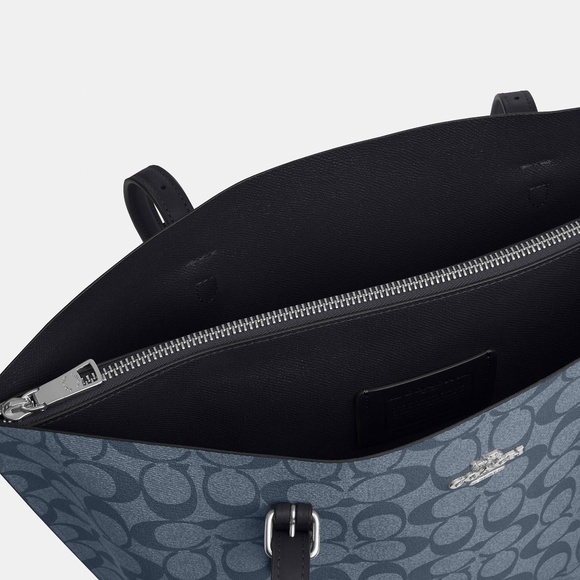 Mollie Tote Bag In Signature Canvas - Picture 6 of 11